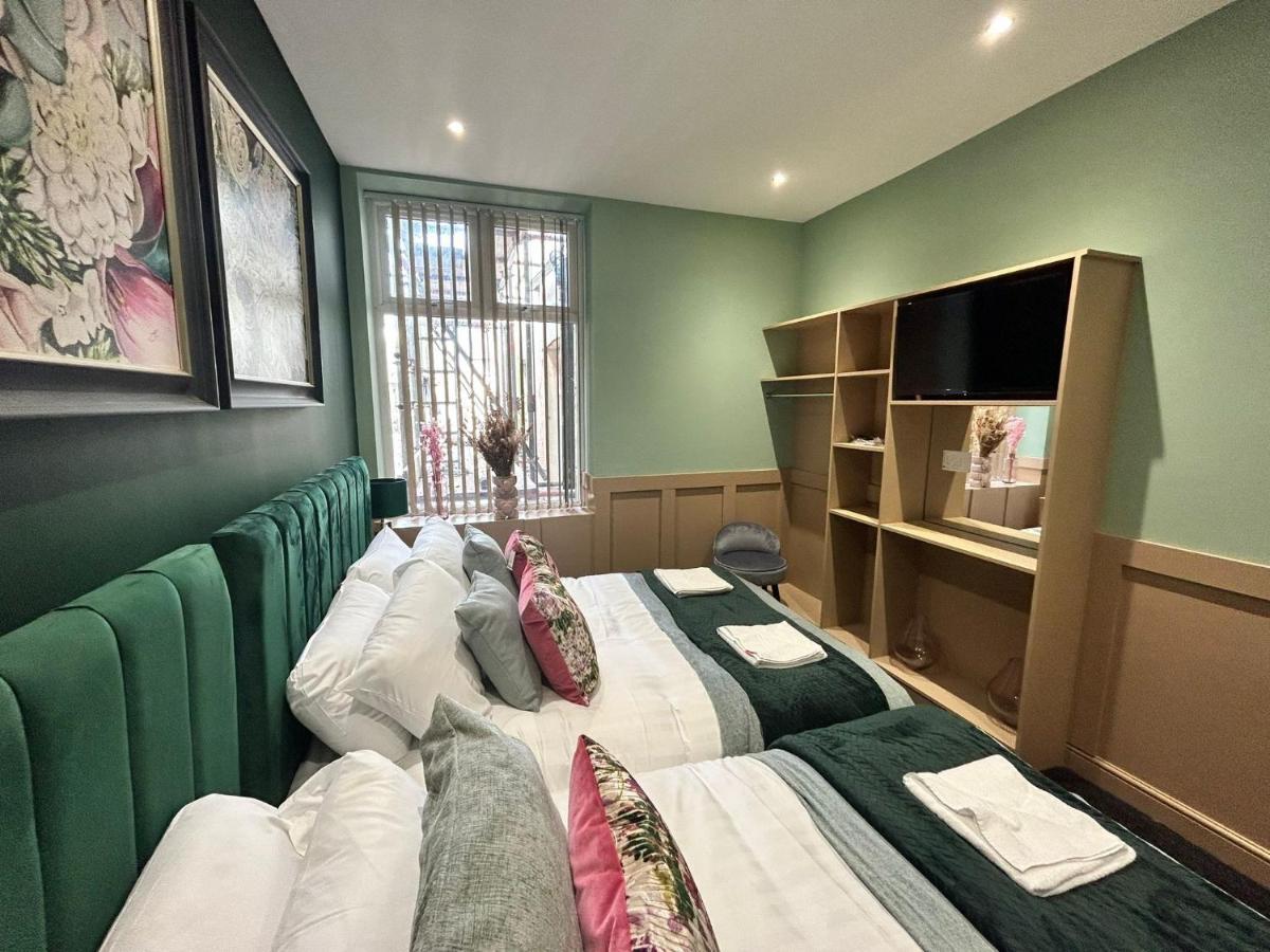 Strawberry Fields Suite By Sasco Apartments Блекпул Екстериор снимка
